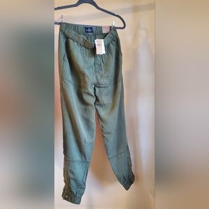 American Eagle Women's Jogger S Green Olive